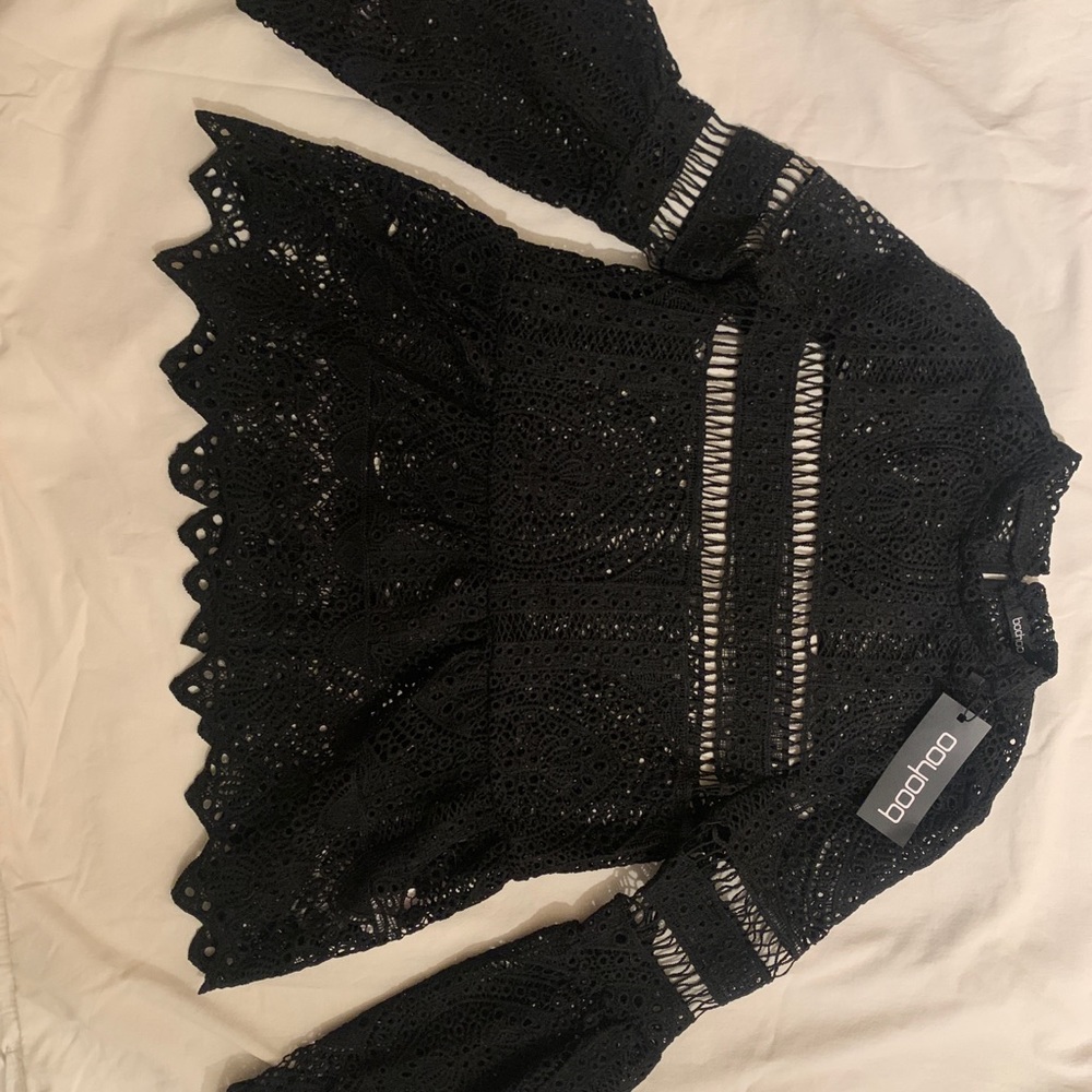 Boo Hoo lace long sleeve detail top